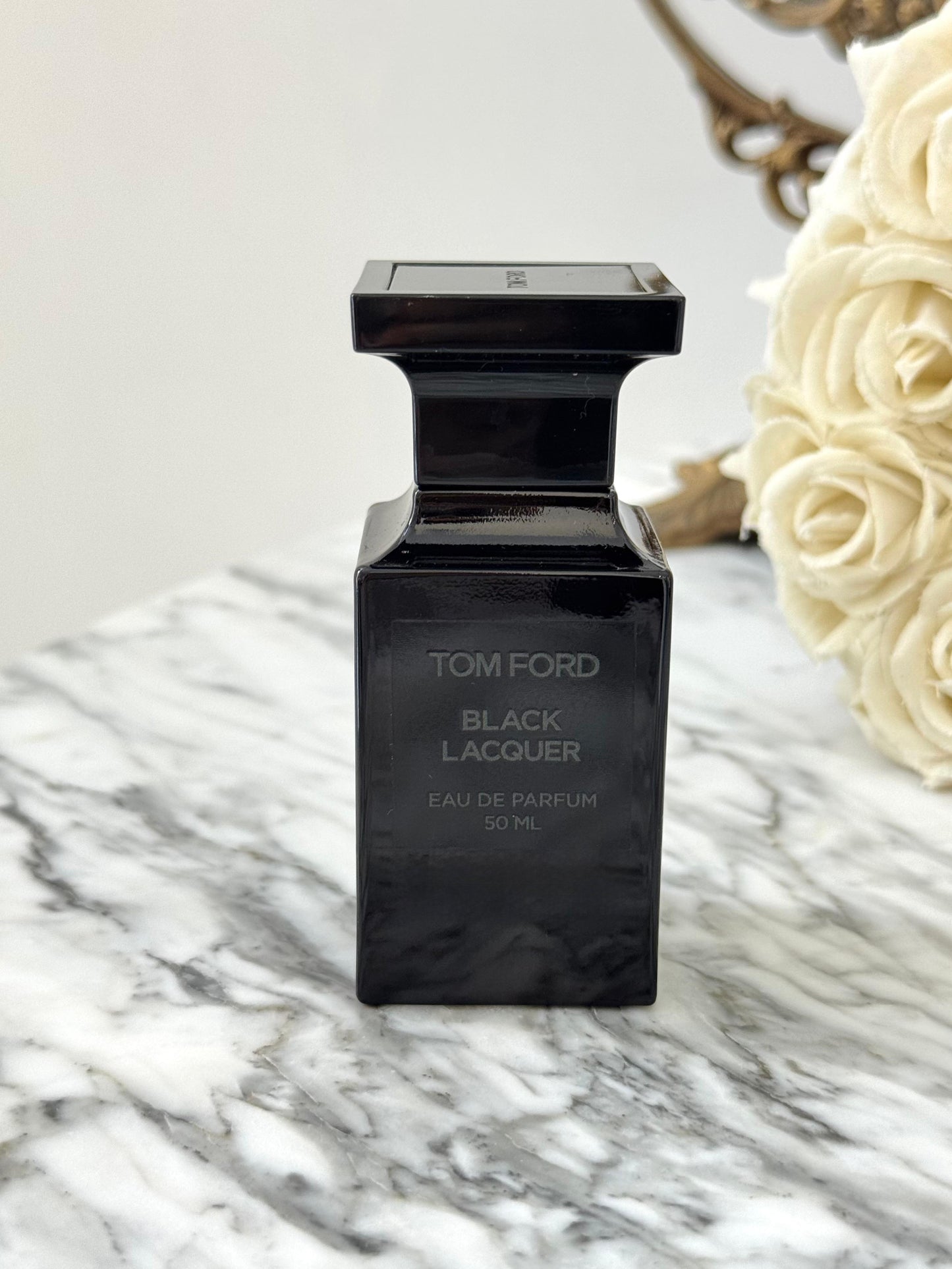 TOM FORD Black Lacquer Eau De Parfum
Glossy, Seductive Amber Woody
