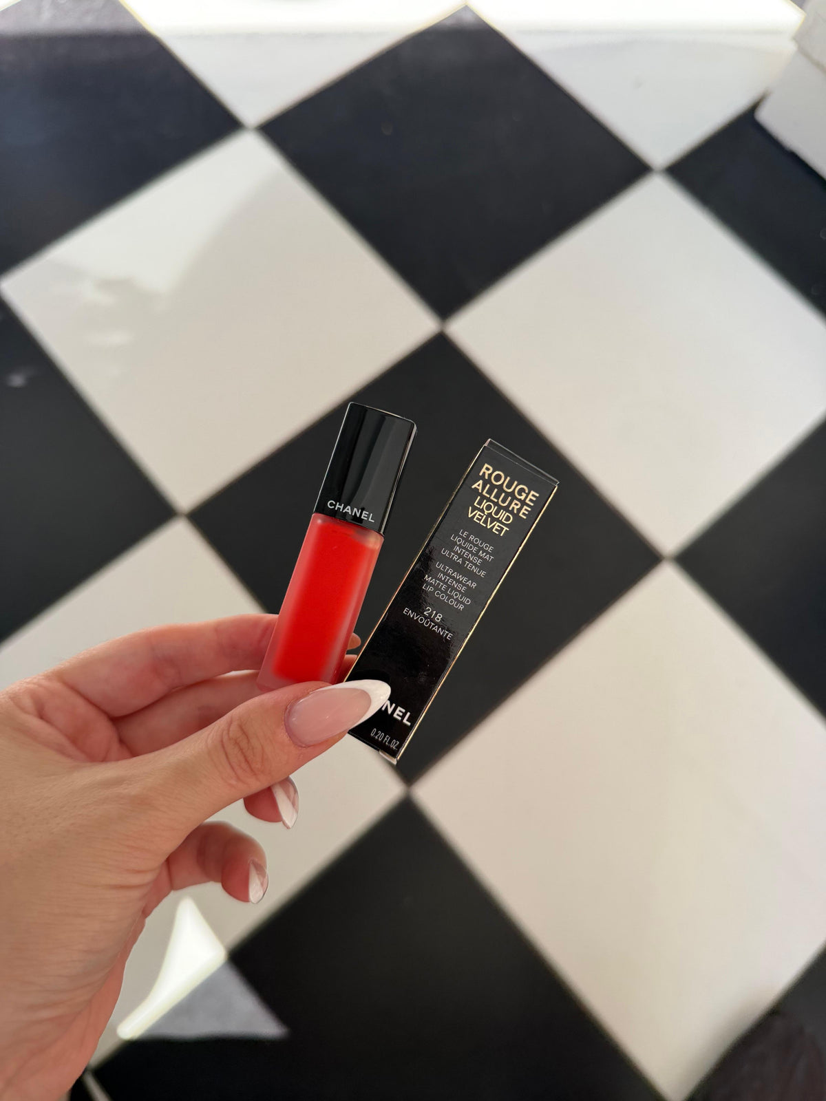 CHANEL Rouge Allure Liquid Velvet (218) - Ultrawear Intense Matte Liquid Lipstick