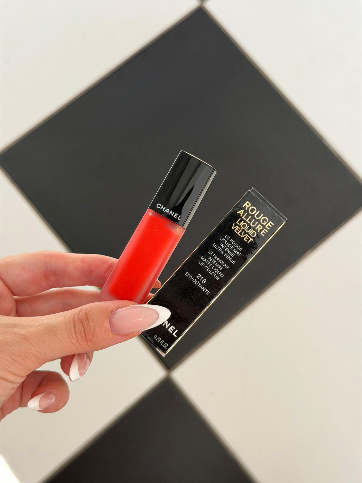 CHANEL Rouge Allure Liquid Velvet (218) - Ultrawear Intense Matte Liquid Lipstick