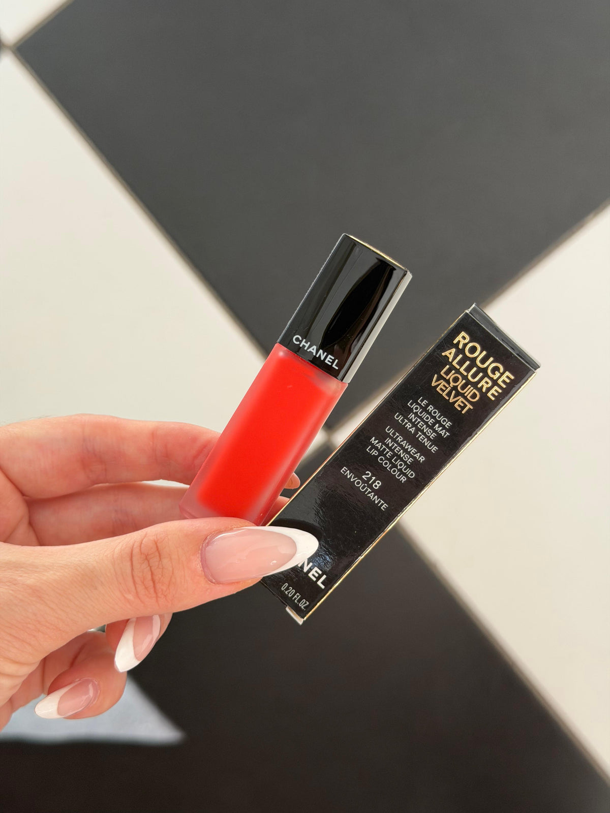 CHANEL Rouge Allure Liquid Velvet (218) - Ultrawear Intense Matte Liquid Lipstick