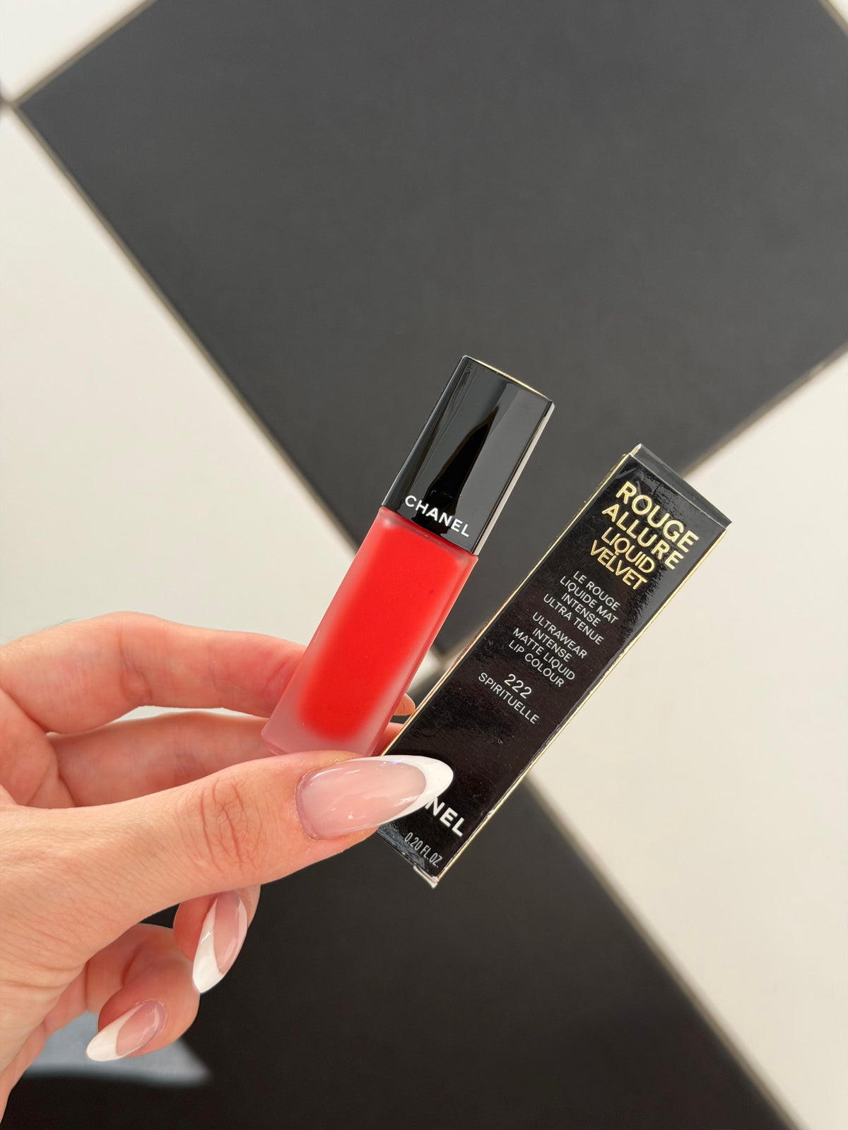 CHANEL Rouge Allure Liquid Velvet (222) - Ultrawear Intense Matte Liquid Lipstick