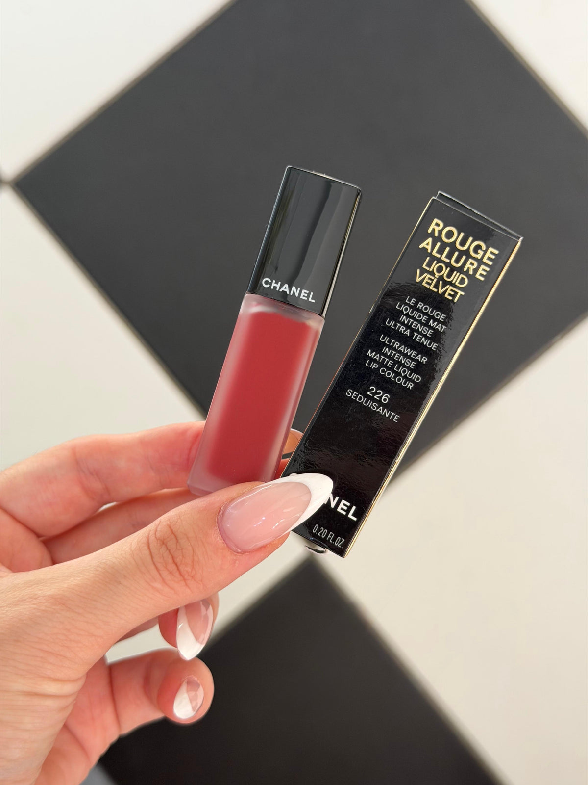 CHANEL Rouge Allure Liquid Velvet (226) - Ultrawear Intense Matte Liquid Lipstick