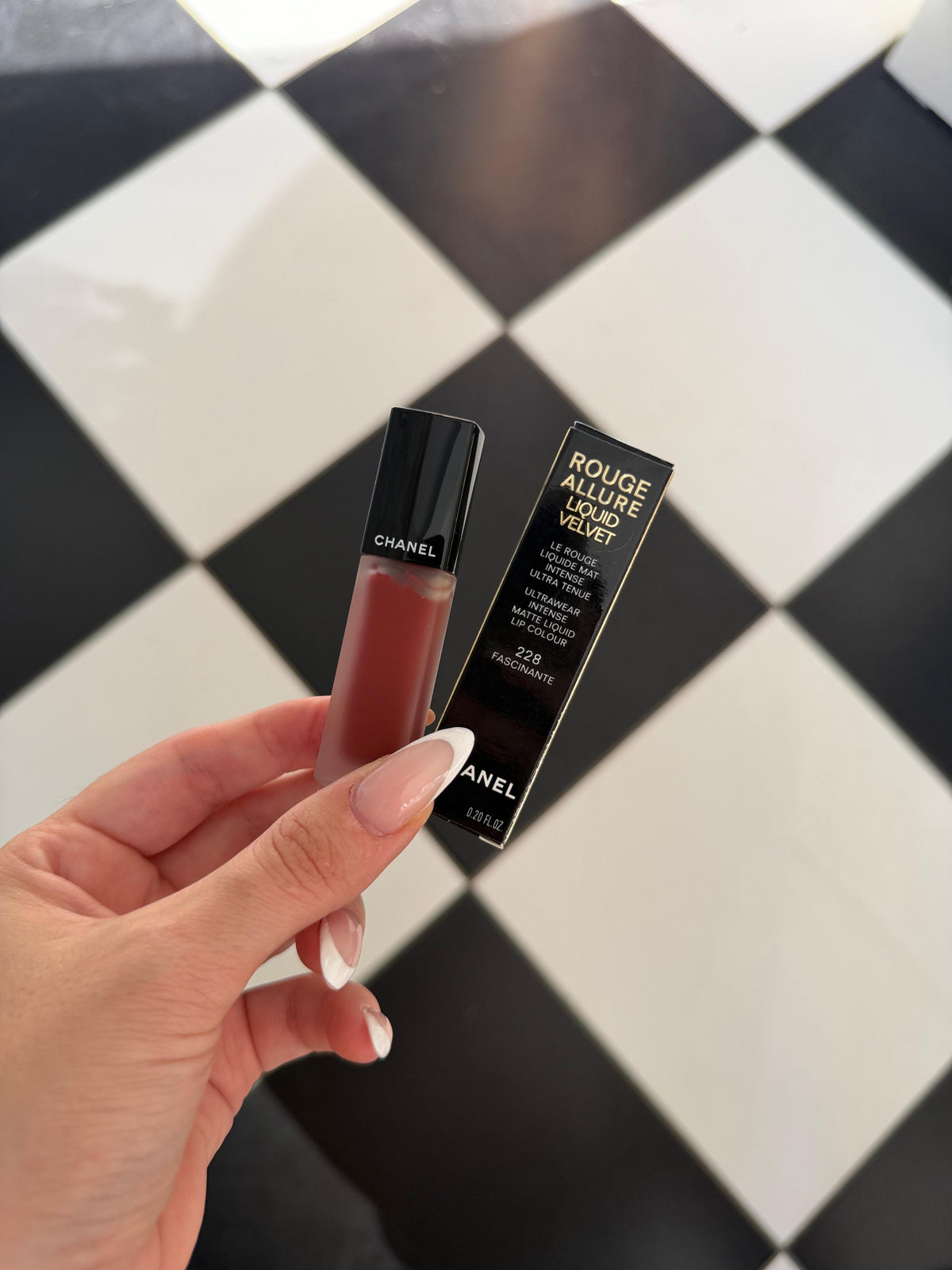CHANEL Rouge Allure Liquid Velvet (232) - Ultrawear Intense Matte Liquid Lipstick