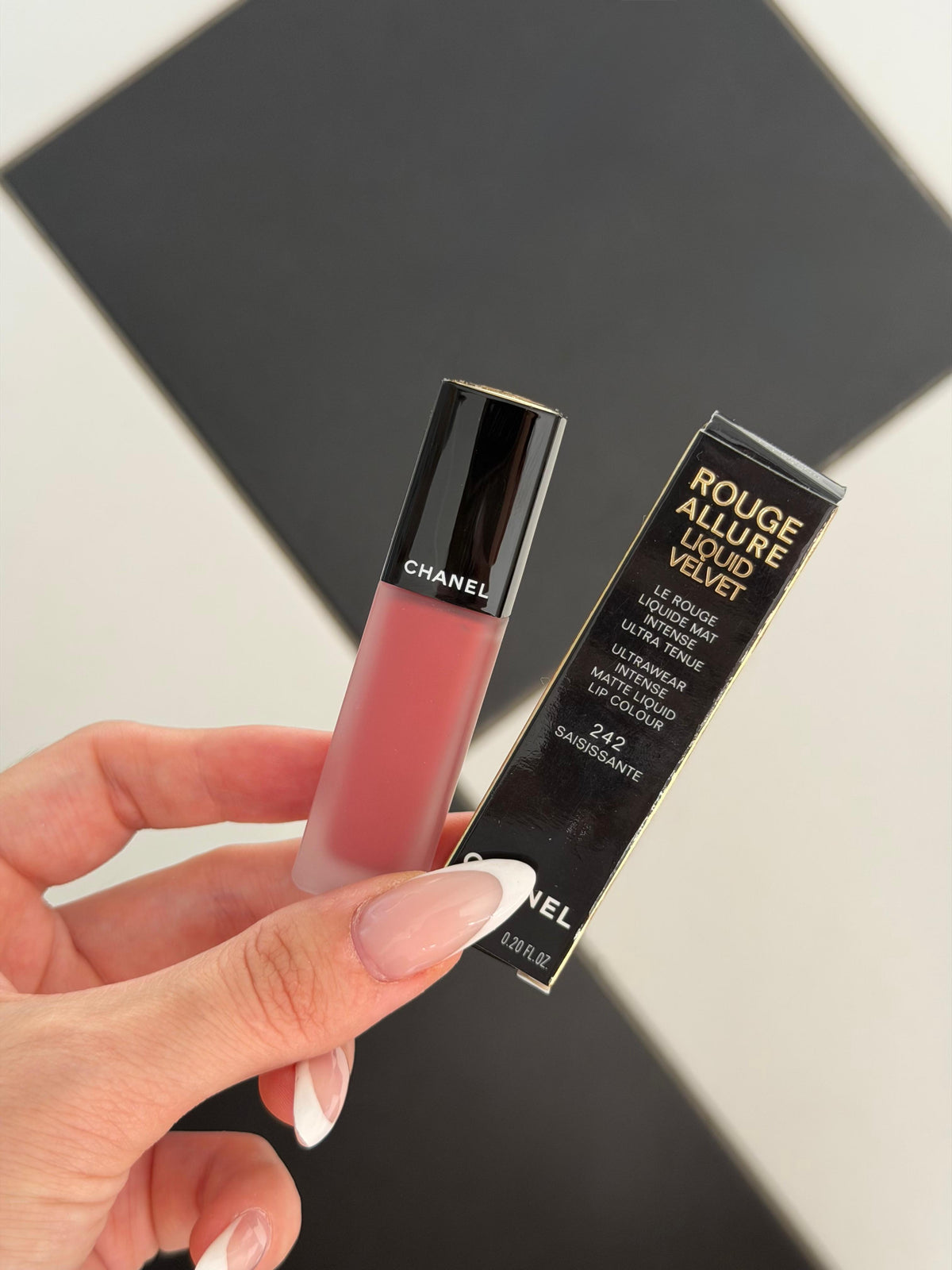 CHANEL Rouge Allure Liquid Velvet (242) - Ultrawear Intense Matte Liquid Lipstick