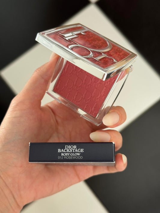 DIOR Backstage Rosy Glow (012)
Powder Blush with pH-Activated Color