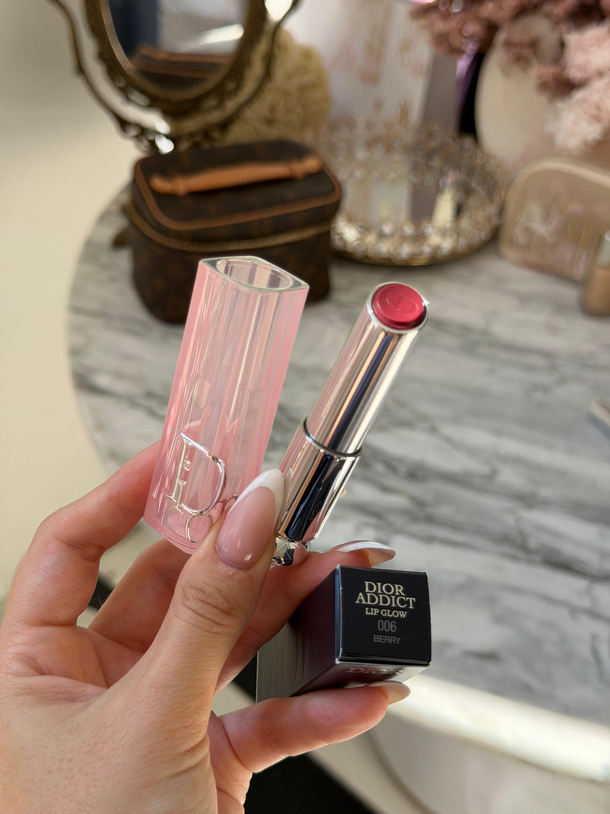 DIOR Addict Lip Glow (006)
48-Hour Hydrating Lip Balm - pH-Activated Color