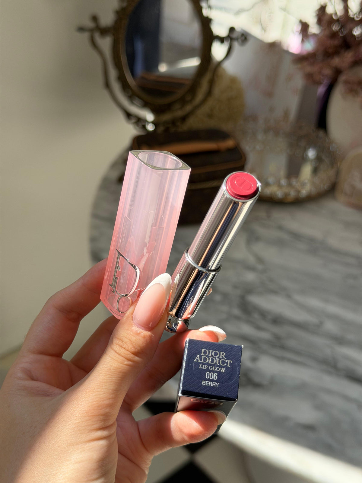 DIOR Addict Lip Glow (006)
48-Hour Hydrating Lip Balm - pH-Activated Color