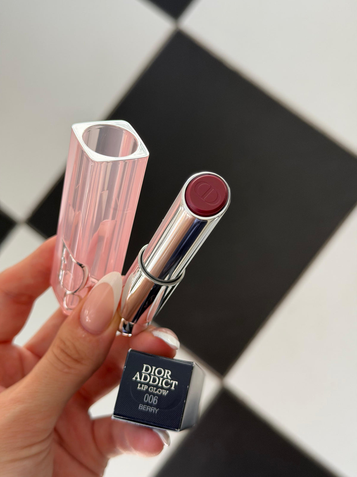 DIOR Addict Lip Glow (006)
48-Hour Hydrating Lip Balm - pH-Activated Color