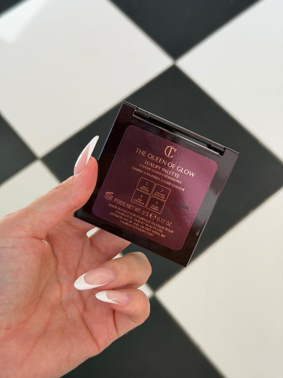 CHARLOTTE TILBURY Luxury EyeShadow Palette - Queen Of Glow