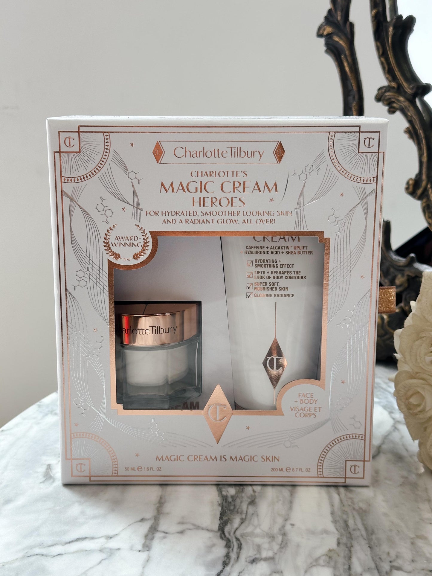 CHARLOTTE TILBURY Charlotte’s Magic Cream Heroes
Limited Edition Skincare Set