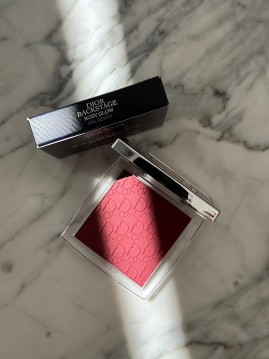 DIOR Backstage Rosy Glow (006)
Powder Blush with pH-Activated Color