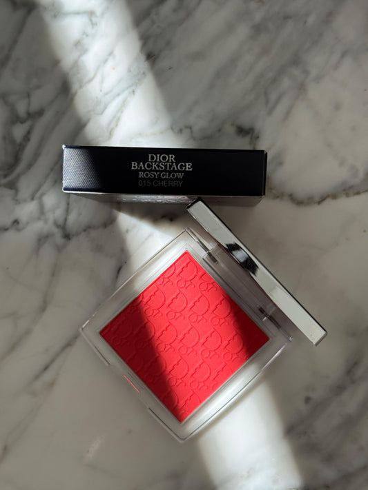 DIOR Backstage Rosy Glow (015)
Powder Blush with pH-Activated Color