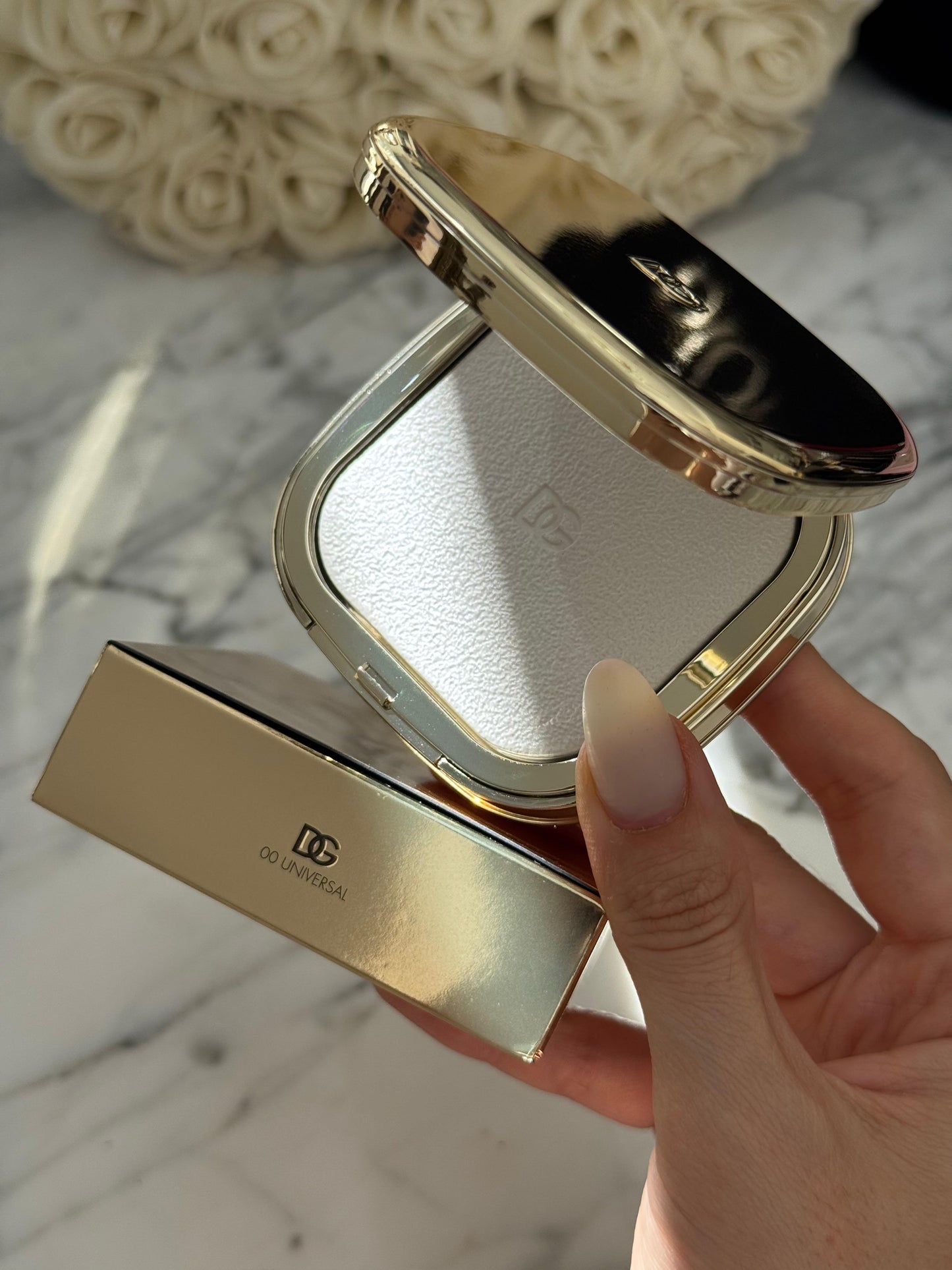 DOLCE&GABBANA Fig Skin Perfector
Shine Control Blurring Powder