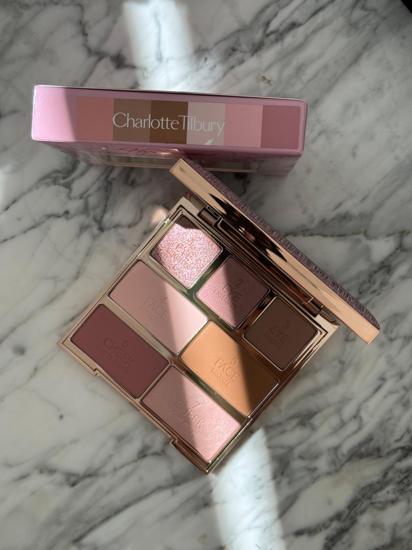 CHARLOTTE TILBURY Hollywood Instant Look In A Palette