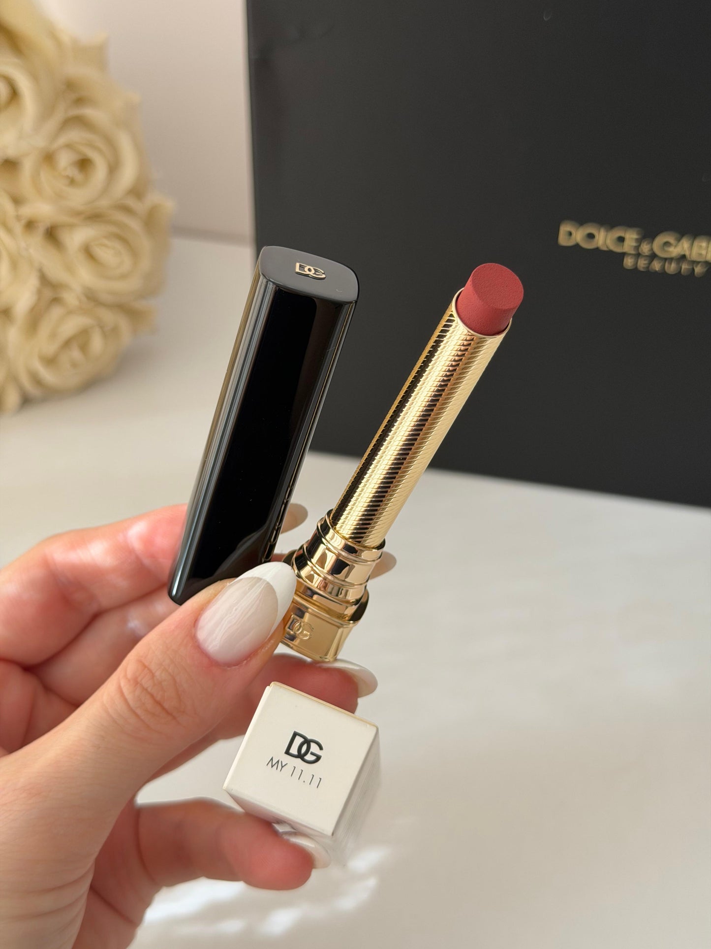 DOLCE&GABBANA My Comfy Matte Lipstick - My 11.11
Instant Rich Color & Hydration Lip Stylo