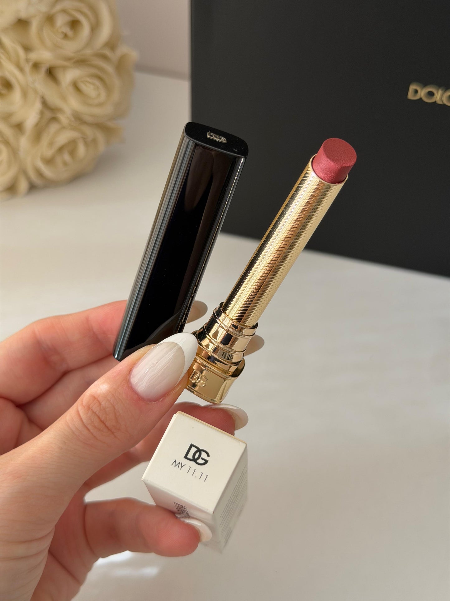 DOLCE&GABBANA My Comfy Matte Lipstick - My 11.11
Instant Rich Color & Hydration Lip Stylo