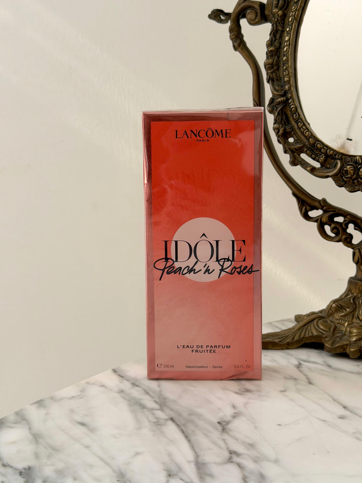 LANCOME Idole Peach’n Roses L’Eau De Parfum Fruitée
Bright, Fruity & Floral