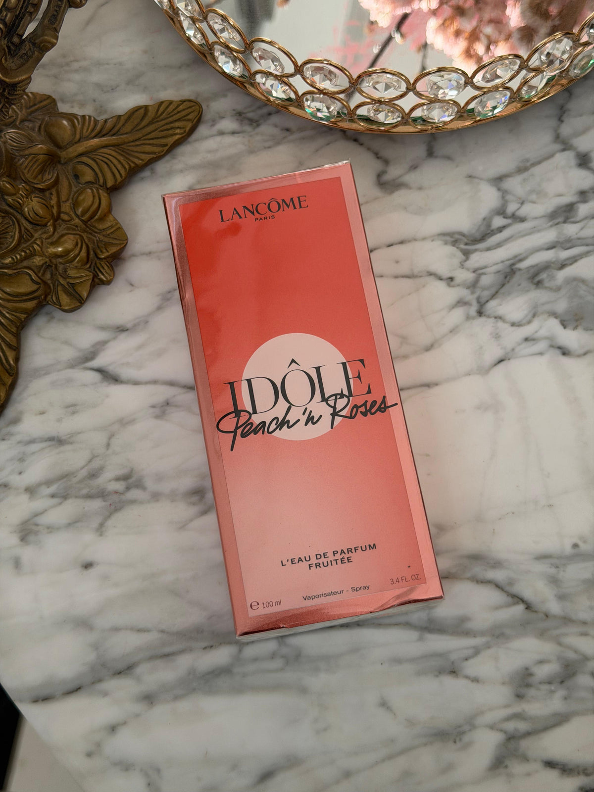 LANCOME Idole Peach’n Roses L’Eau De Parfum Fruitée
Bright, Fruity & Floral
