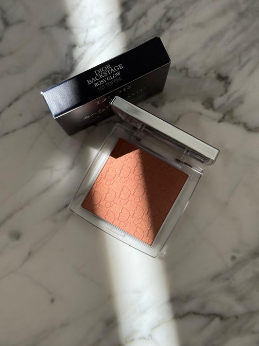 DIOR Backstage Rosy Glow (103)
Powder Blush with pH-Activated Color