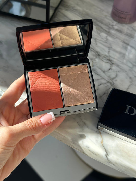 DIOR Rouge Blush Colour & Glow 457
Multi-Use Face Palette – Color and Highlighter Duo
