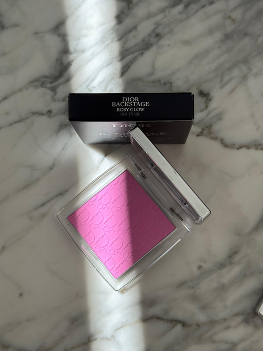 DIOR Backstage Rosy Glow (001)
Powder Blush with pH-Activated Color