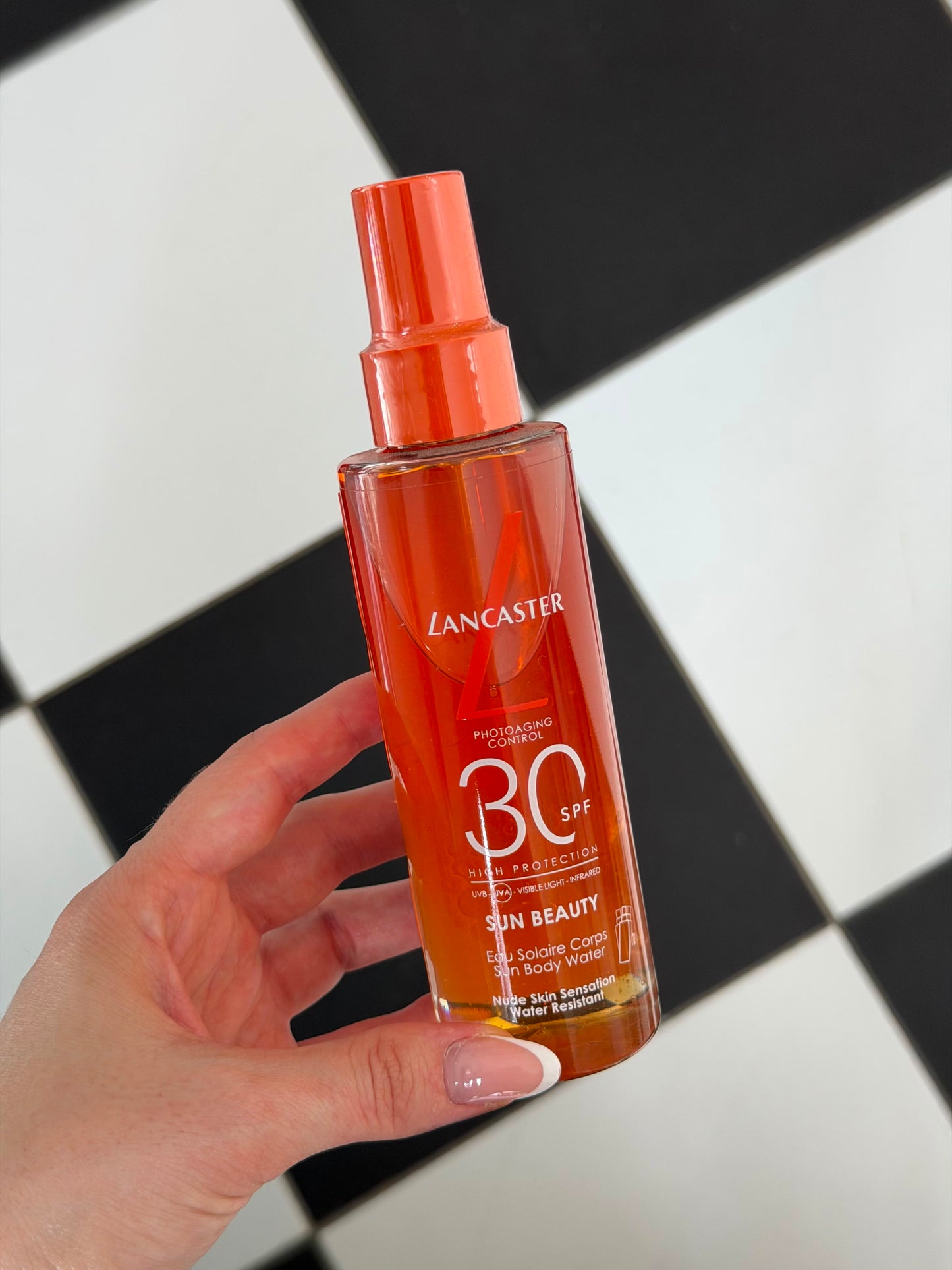 LANCASTER Sun Body Water Photoaging Control - High Protection SPF30