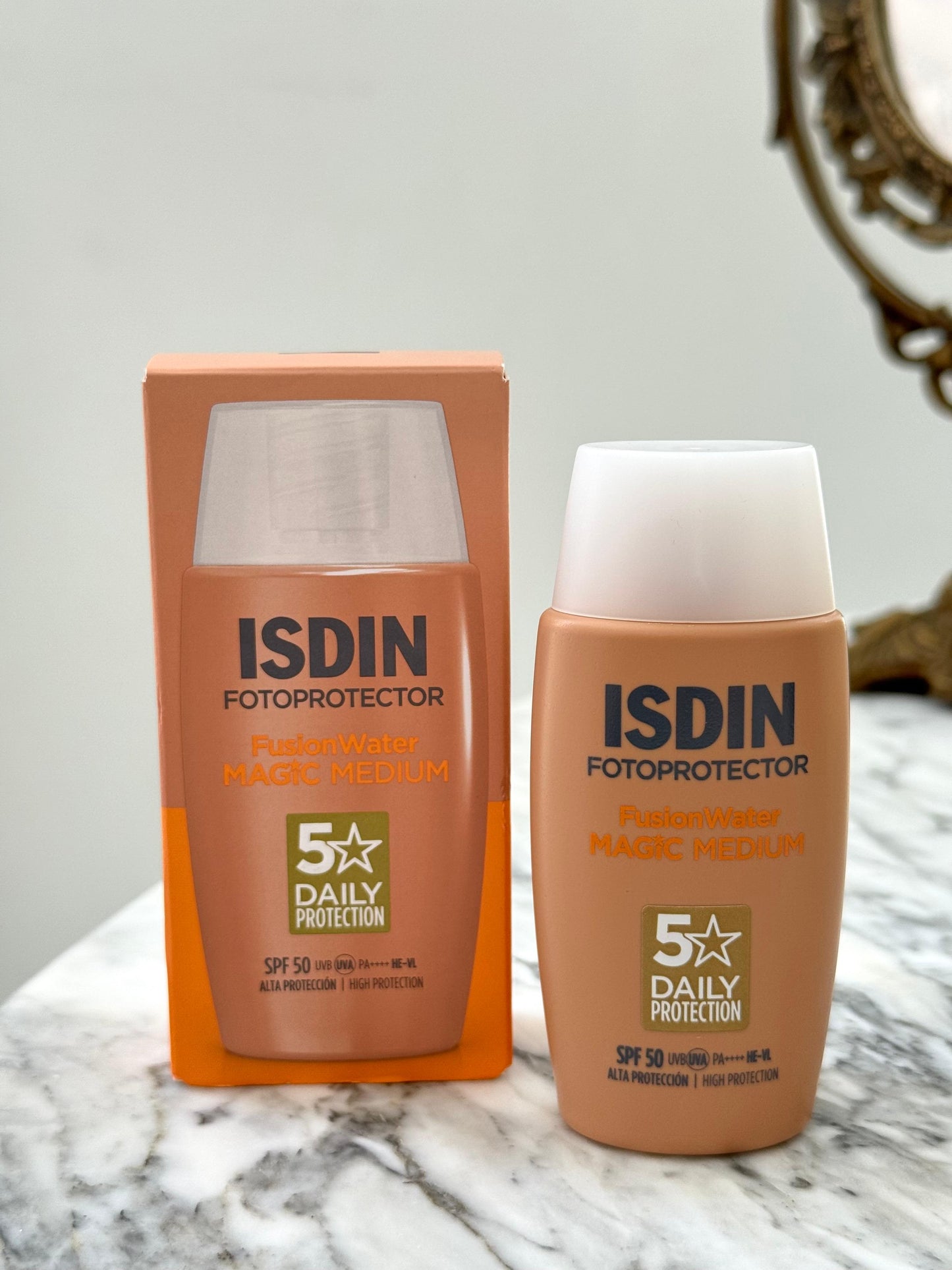 ISDIN Fusion Water Magic Medium SPF50