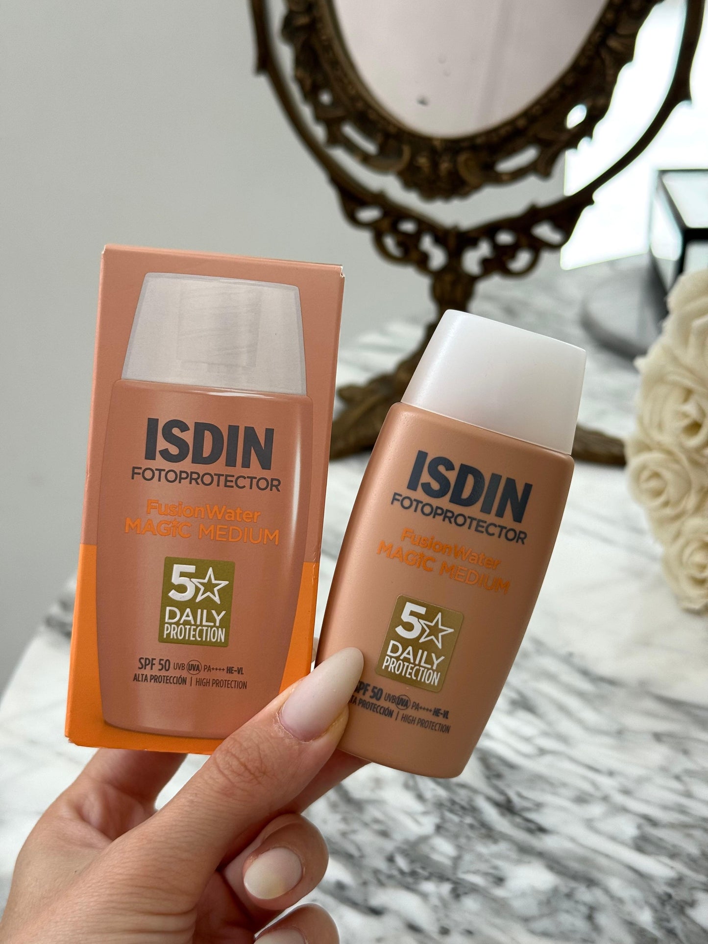 ISDIN Fusion Water Magic Medium SPF50