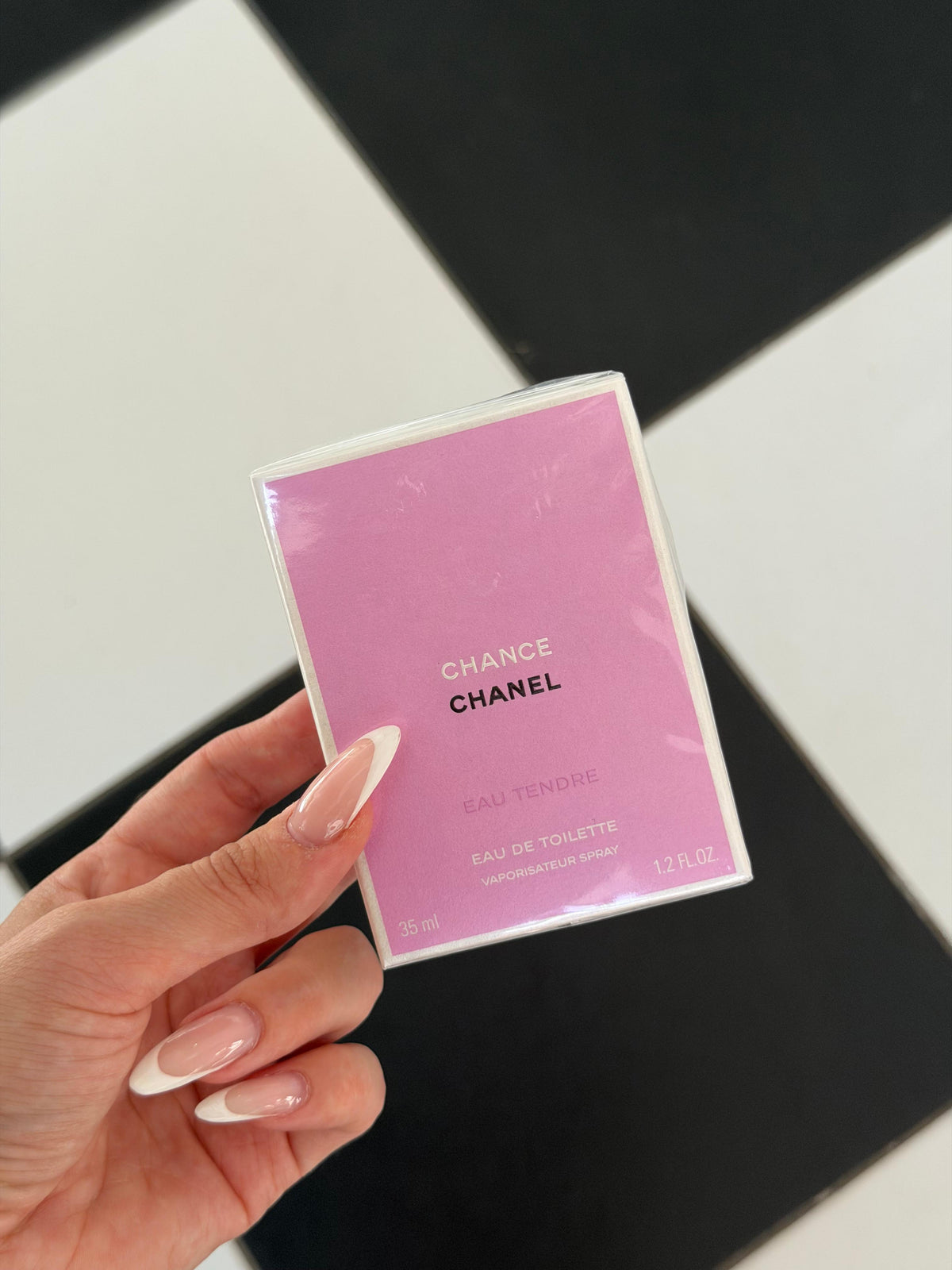 CHANEL Chance Eau Tendre
Eau De Toilette Spray