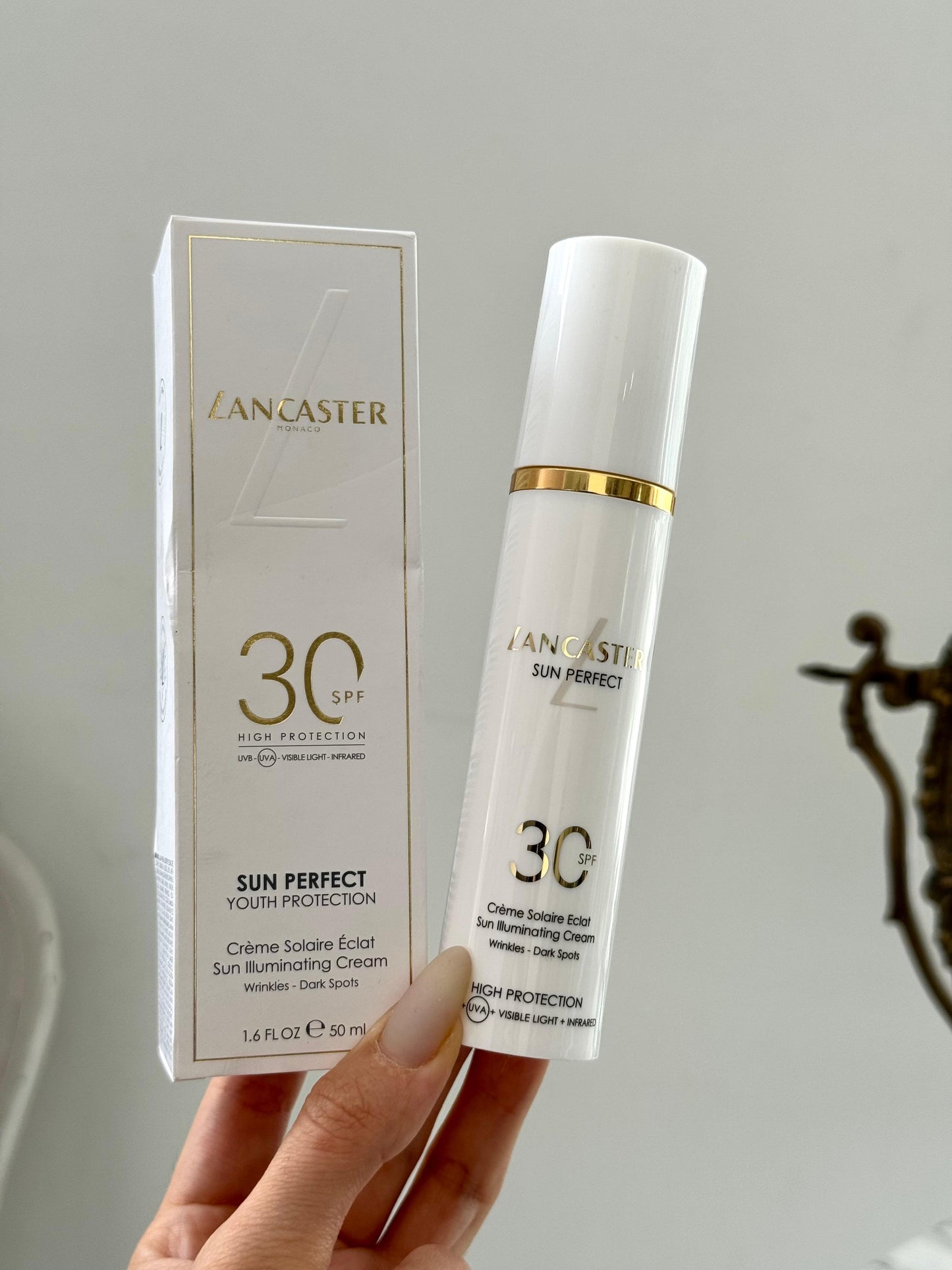 LANCASTER Sun Perfect Youth Protection Illuminating Cream SPF30