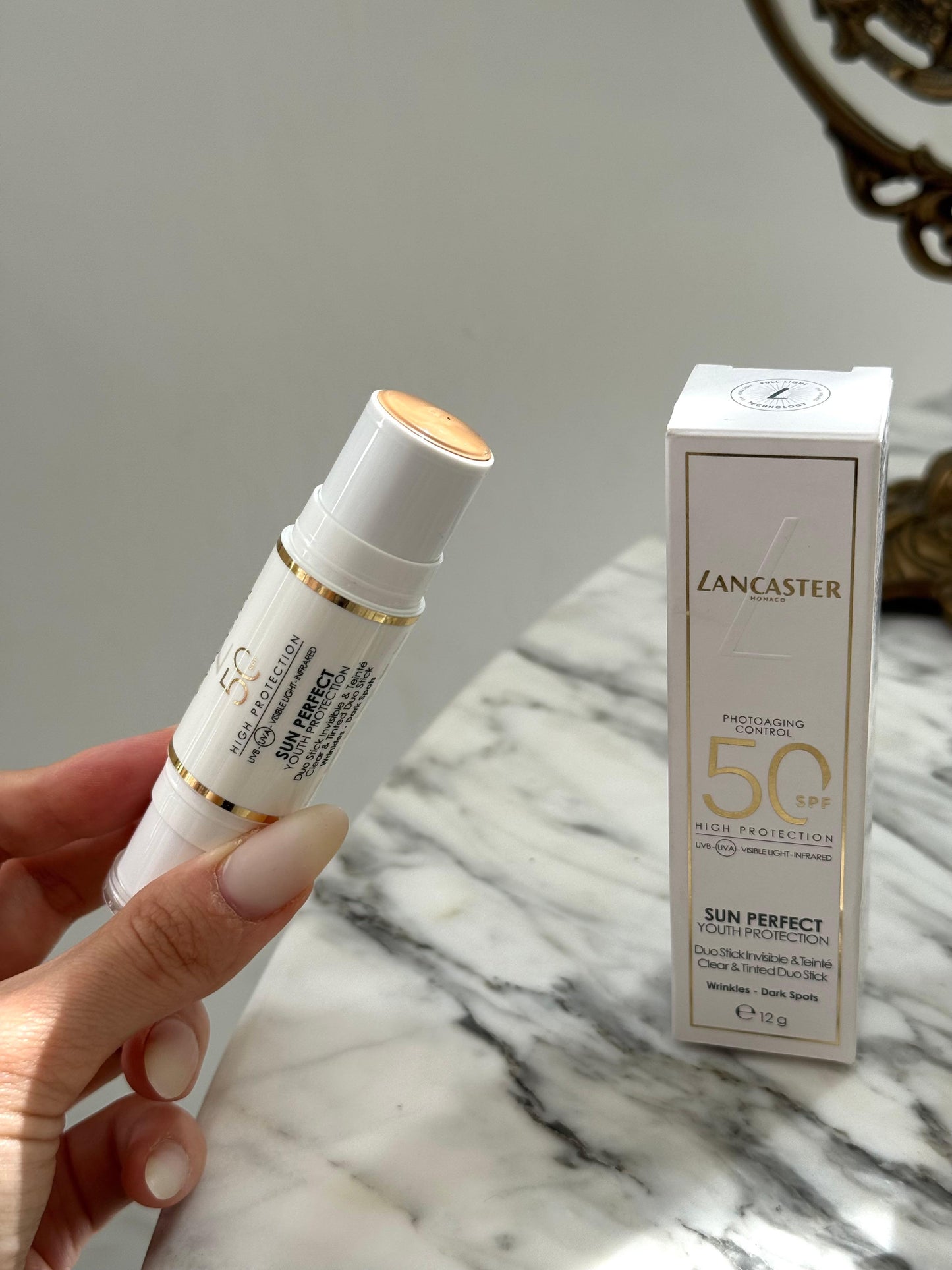 LANCASTER Sun Perfect Youth Protection Duo Stick Invisible SPF50