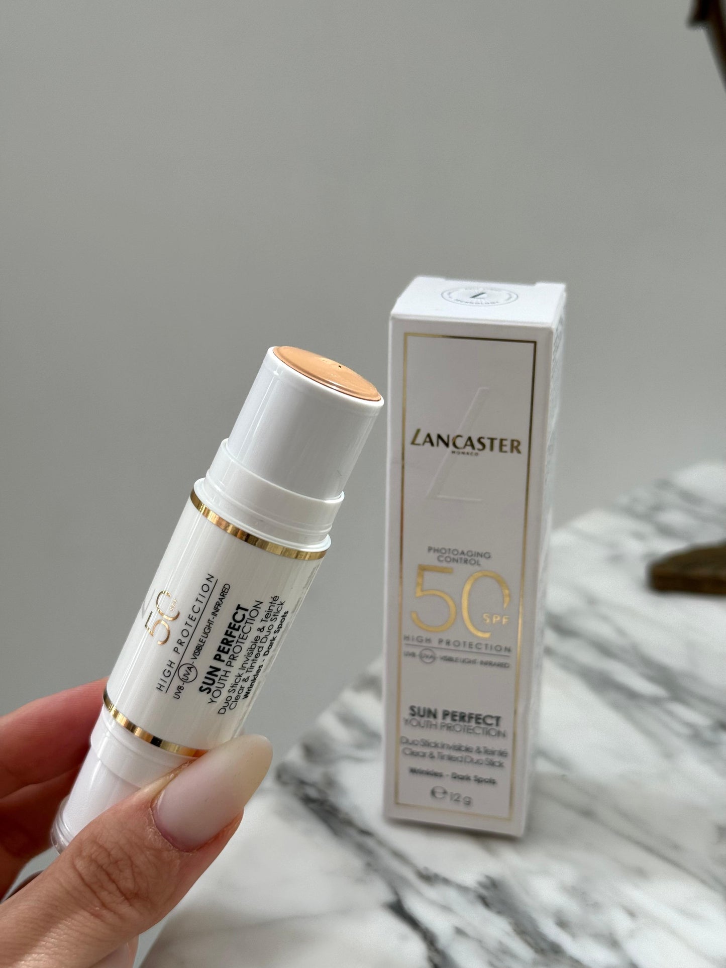 LANCASTER Sun Perfect Youth Protection Duo Stick Invisible SPF50