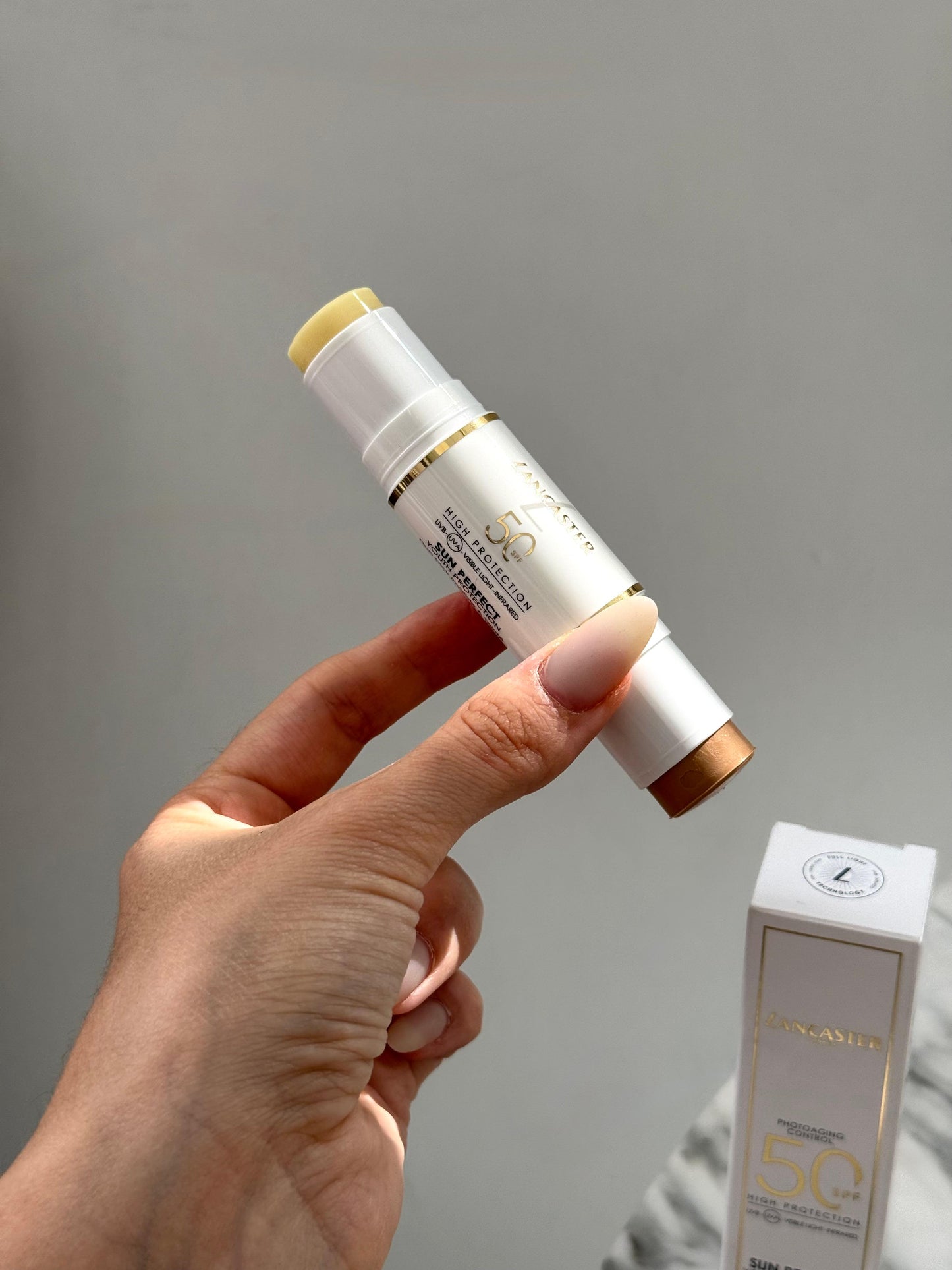 LANCASTER Sun Perfect Youth Protection Duo Stick Invisible SPF50