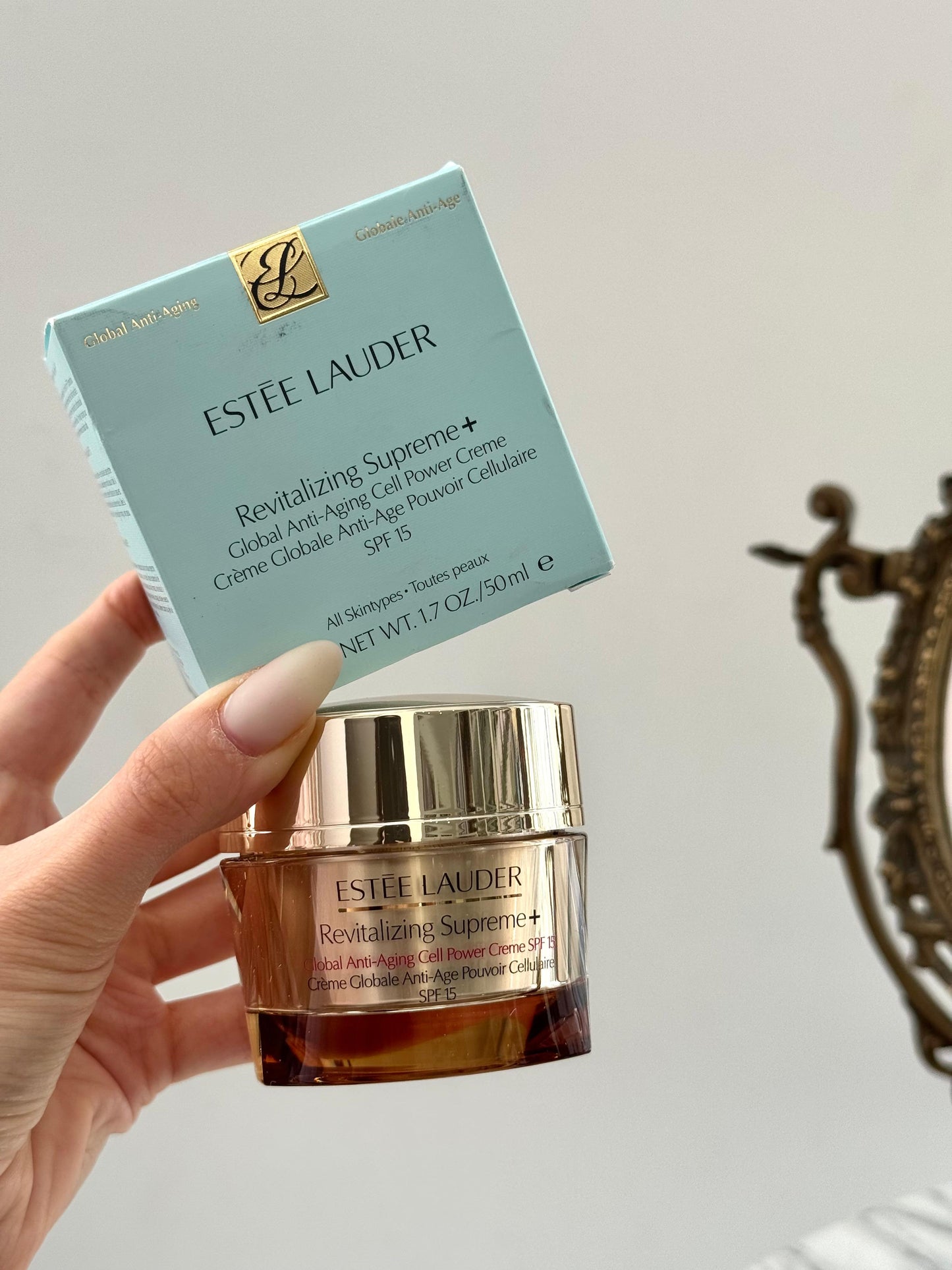 ESTÉE LAUDER Revitalizing Supreme+ SPF15
Global Anti-Aging Cell Power Creme