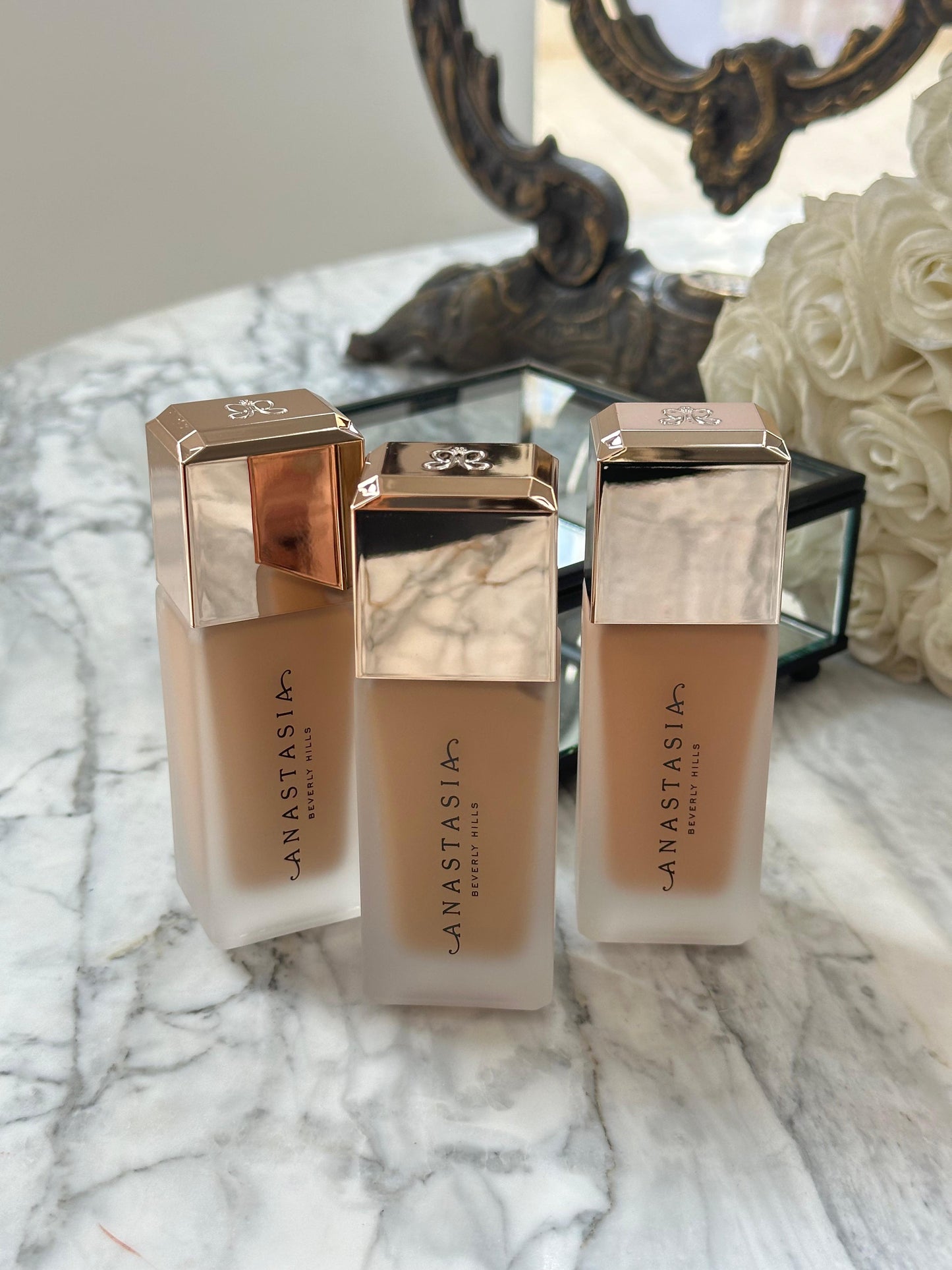 ANASTASIA BEVERLY HILLS Impeccable - Blurring Second-Skin Matte Foundation