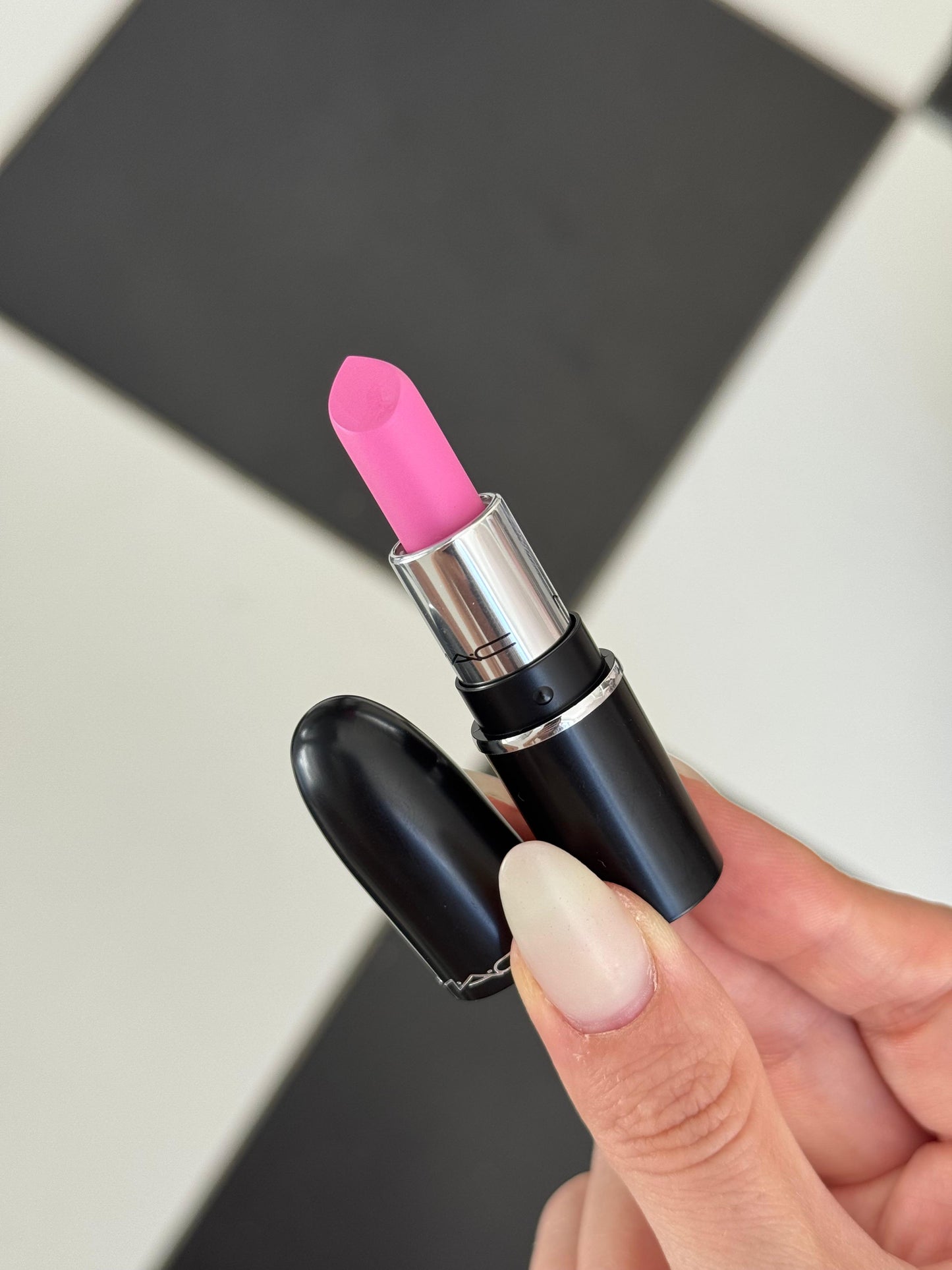 MAC Mini Lipstick - Pink