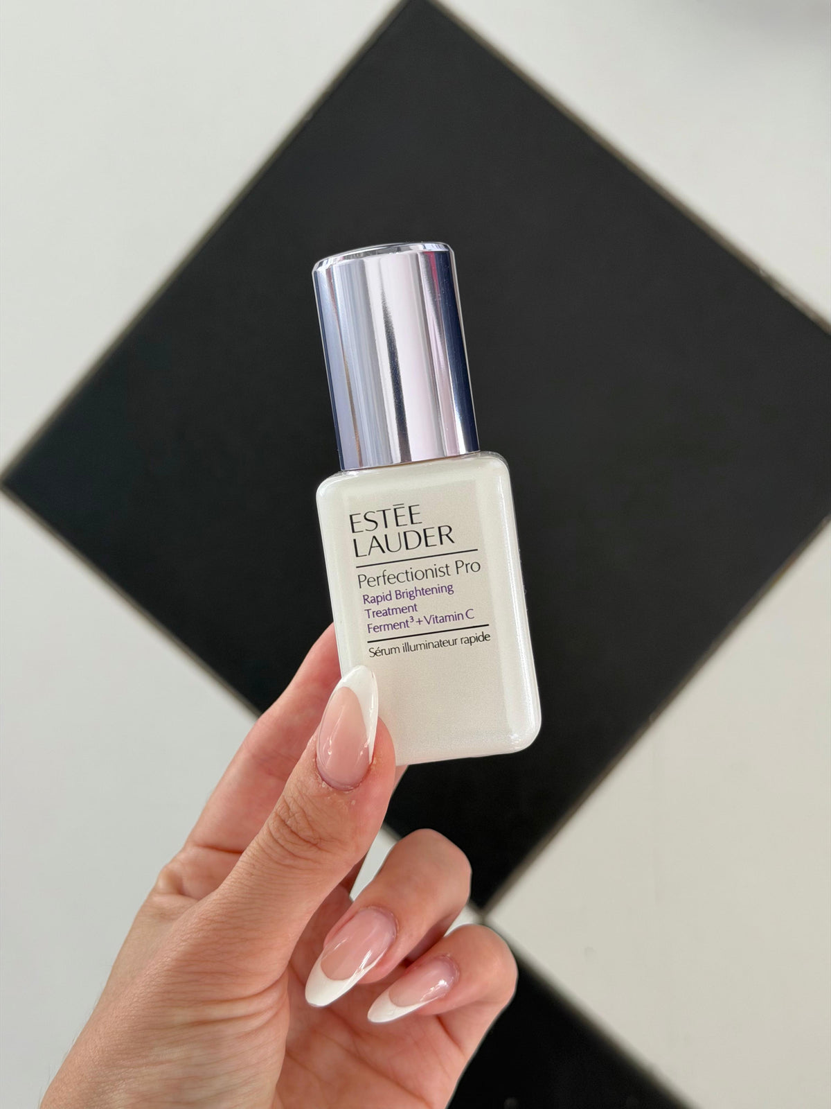 ESTEE LAUDER Perfectionist Pro Rapid Brightening Treatment Serum with Ferment³ + Vitamin C