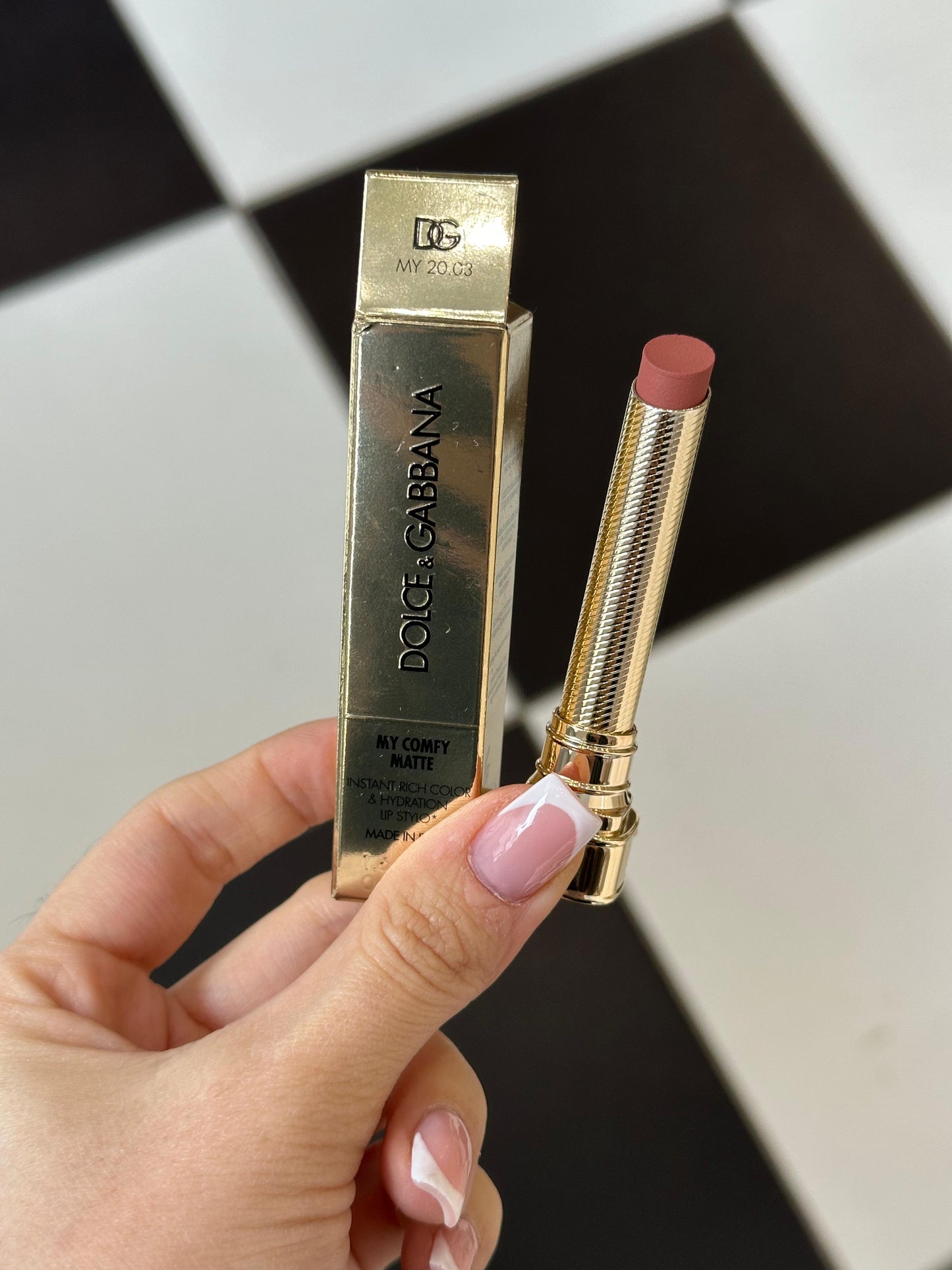 DOLCE&GABBANA My Comfy (20.03) Matte Instant Rich Color & Hydration Lipstick