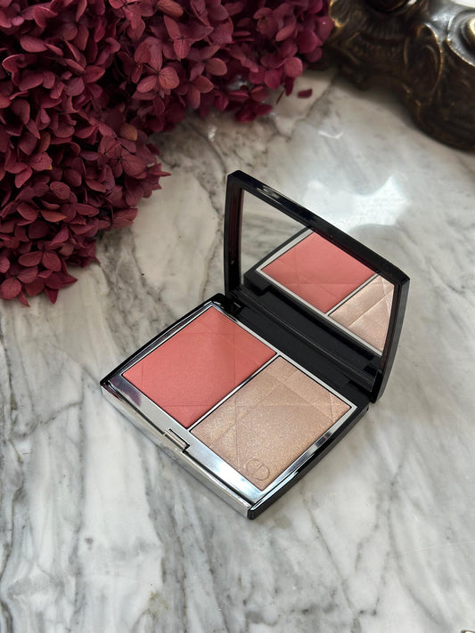 DIOR Rouge Blush Colour & Glow 257
Multi-Use Face Palette – Color and Highlighter Duo