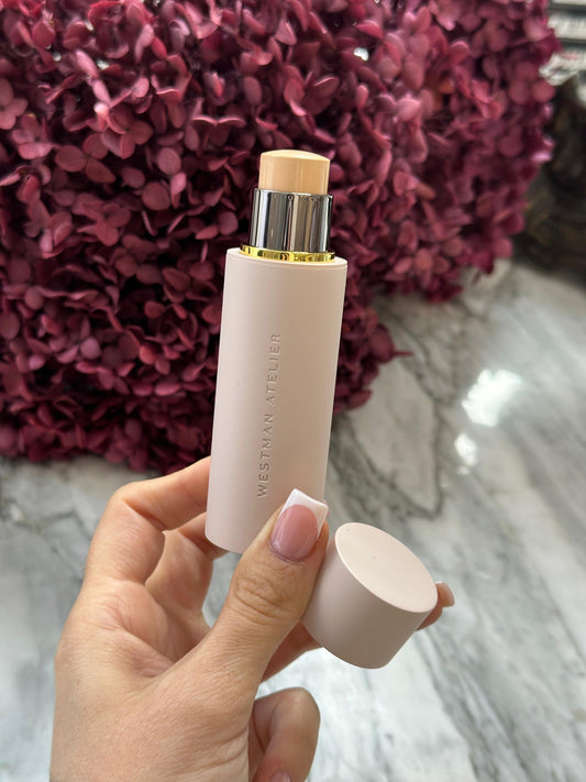 WESTMAN ATELIER
Vital Skin Foundation Stick - Light
Skin-Calming Actives, Buildable Coverage, Second Skin Finish