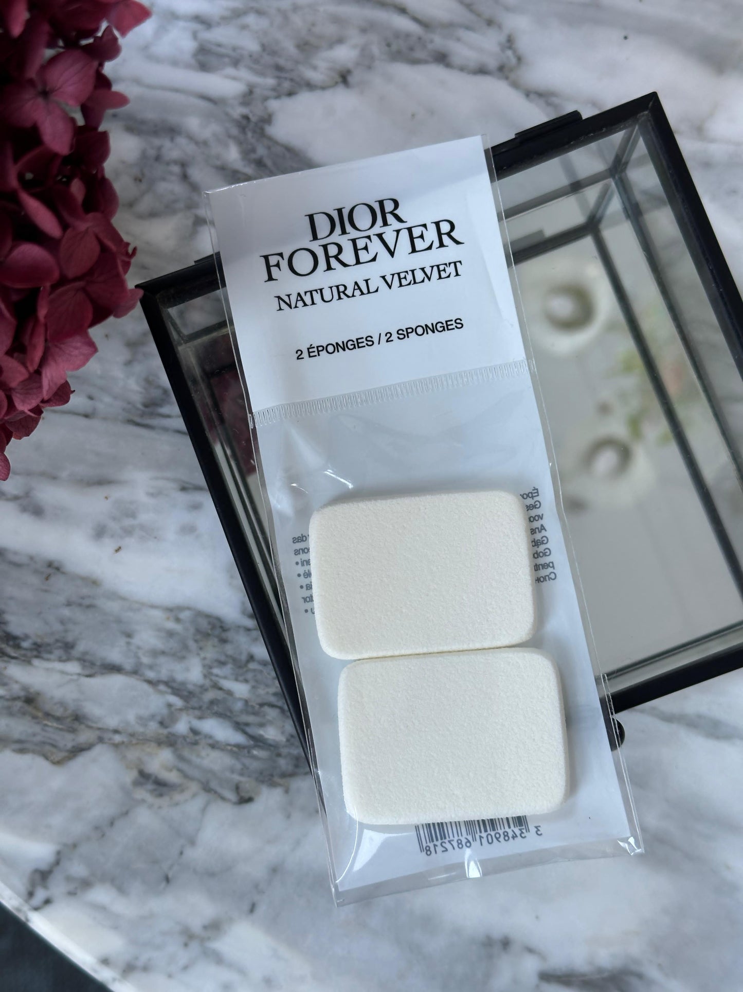 DIOR Forever Natural Velvet Sponge
Compact Foundation Applicator 2 Sponges