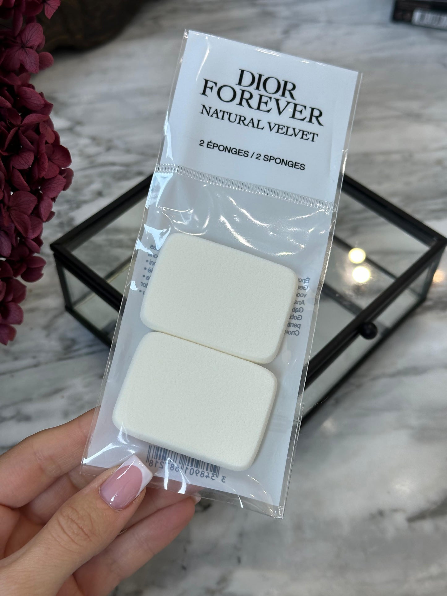 DIOR Forever Natural Velvet Sponge
Compact Foundation Applicator 2 Sponges
