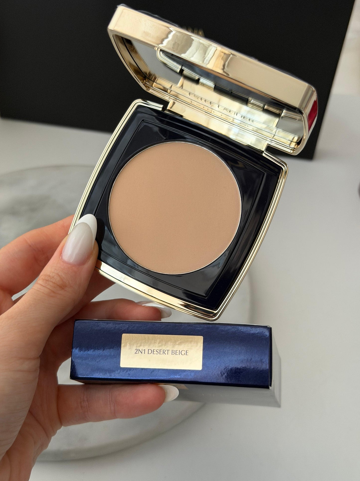 ESTEE LAUDER Double Power Stay-In-Place Powder Makeup (2N1)