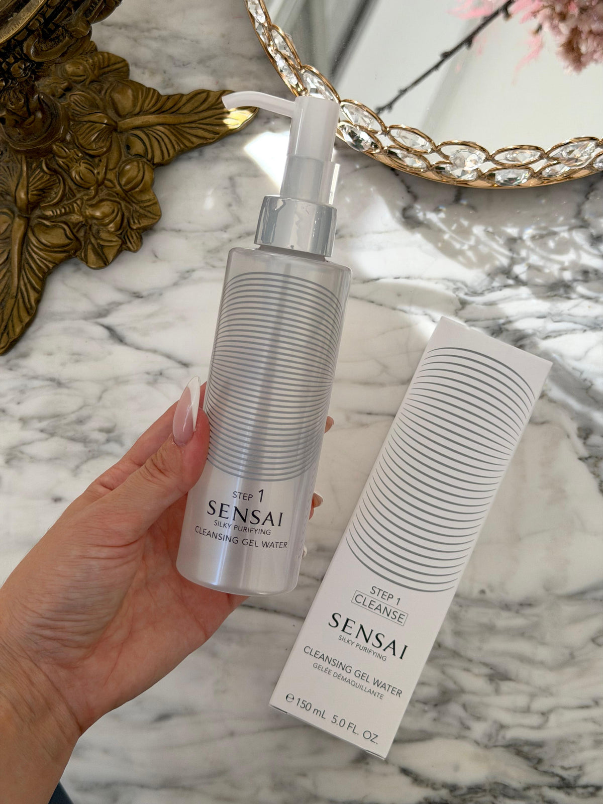 SENSAI Step 1 Silky Purifying
Cleansing Gel Water