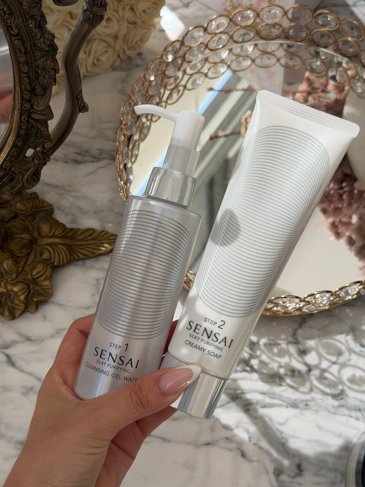SENSAI Step 1 Silky Purifying
Cleansing Gel Water