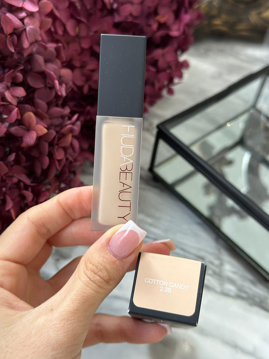 HUDA BEAUTY FauxFilter Luminous Matte Concealer (2.3B)