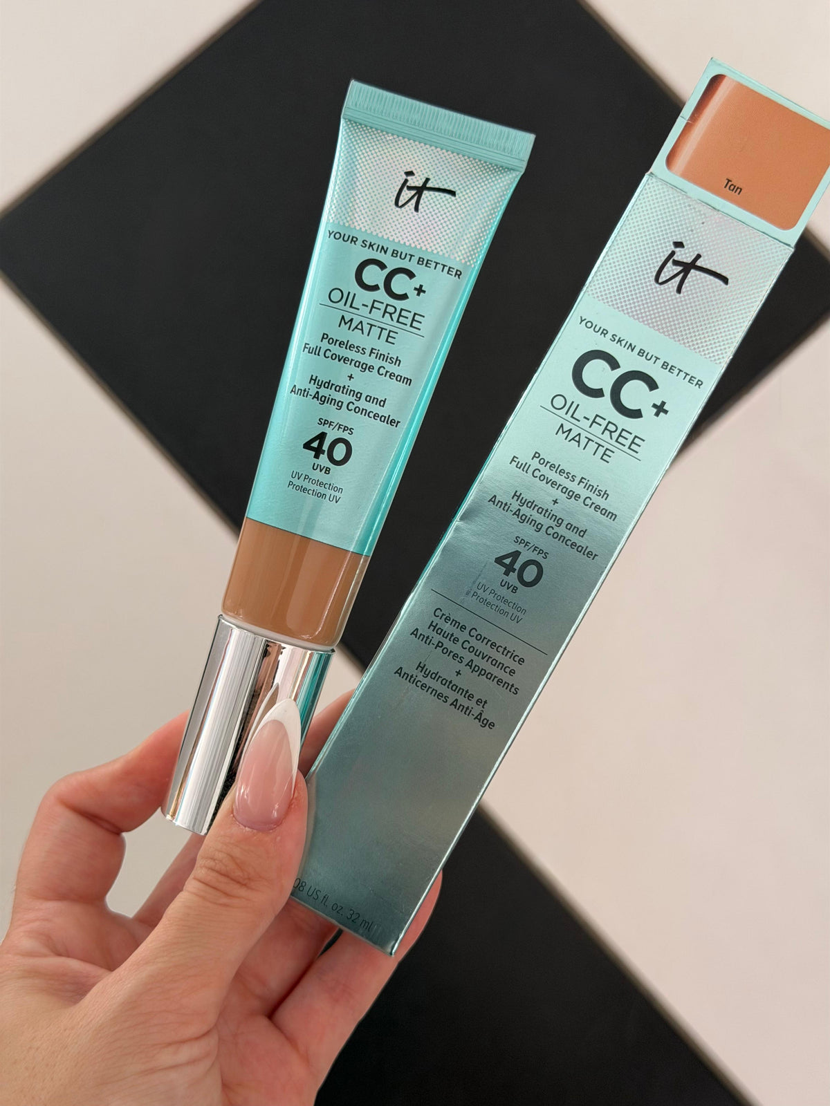 IT COSMETICS CC+ Cream 16H Natural Matte Foundation SPF40 - Tan