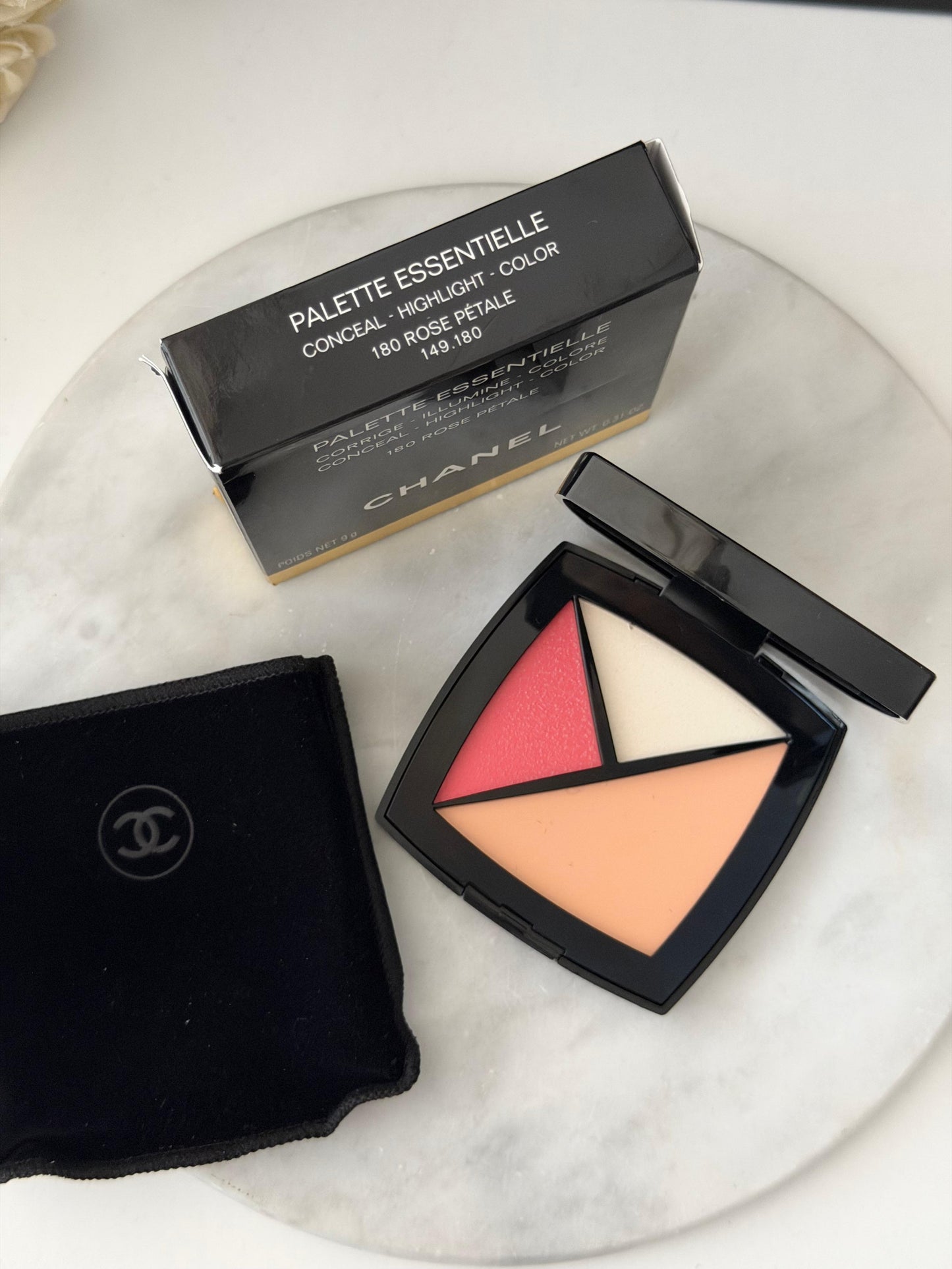 CHANEL Palette Essentielle 3-in-1 Concealer, Highlighter and Blush - 180 Rose Pétale