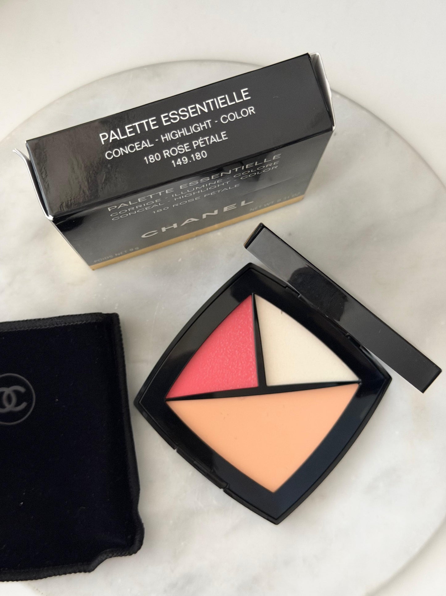 CHANEL Palette Essentielle 3-in-1 Concealer, Highlighter and Blush - 180 Rose Pétale