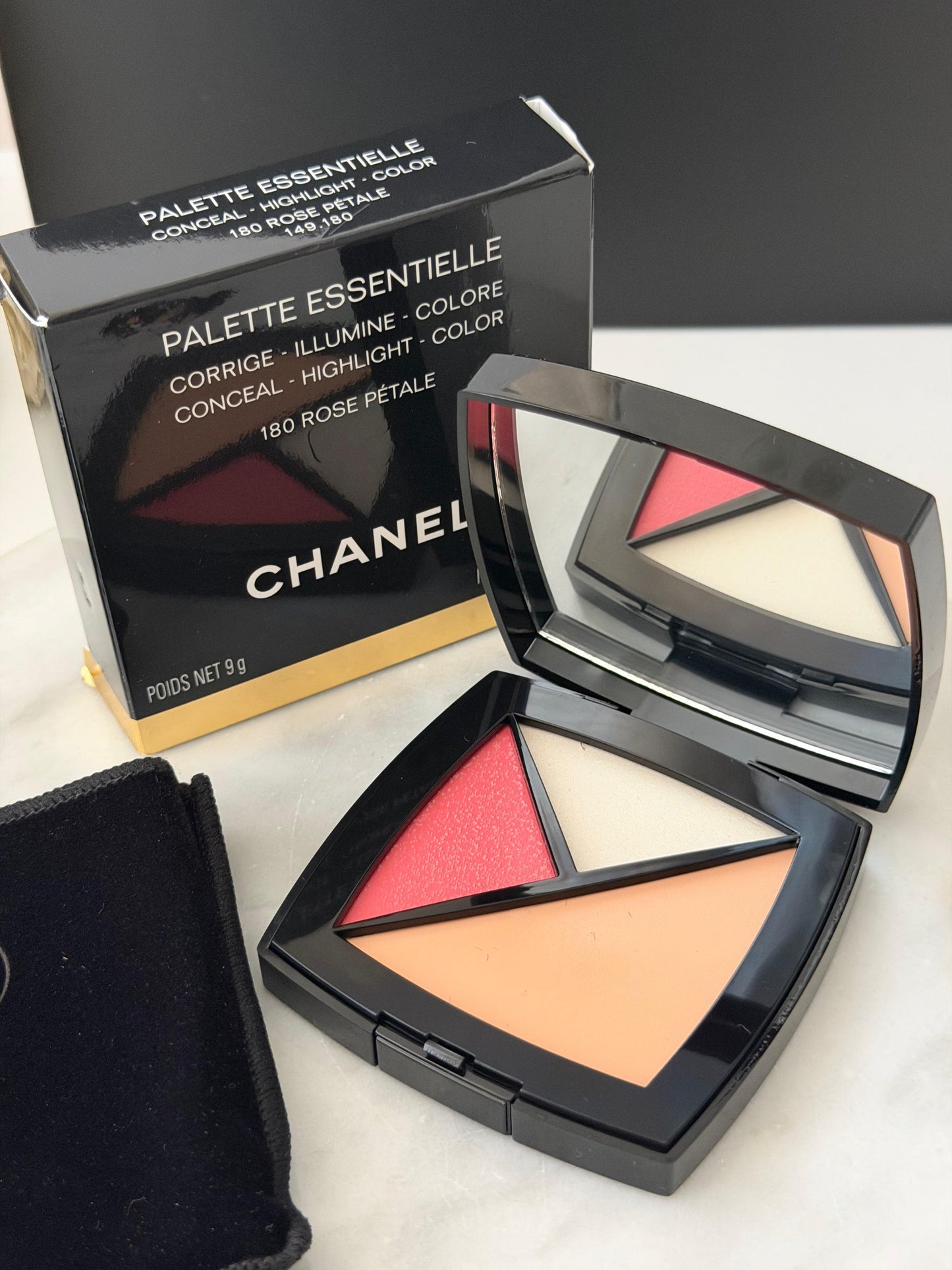 CHANEL Palette Essentielle 3-in-1 Concealer, Highlighter and Blush - 180 Rose Pétale